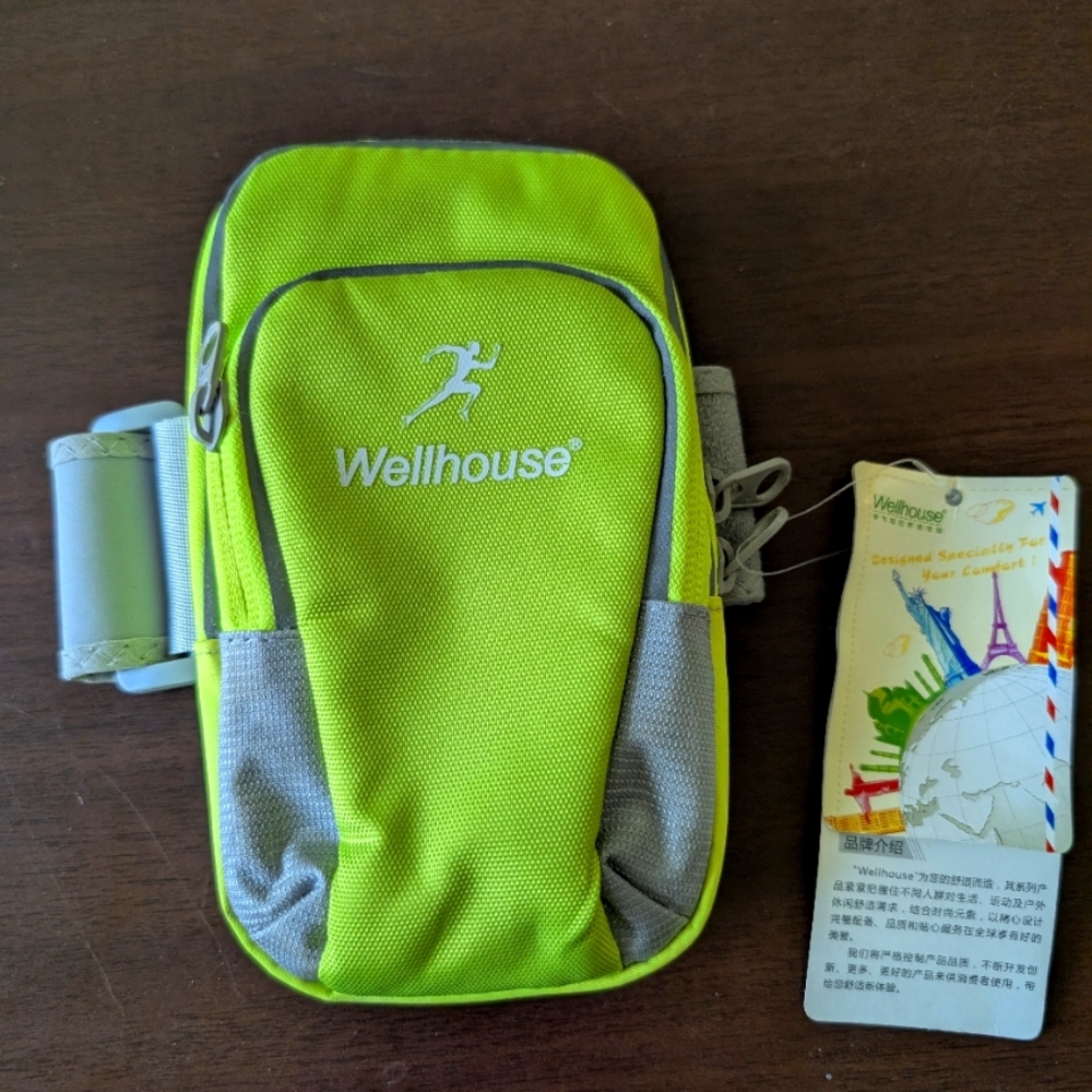 Runner's Pouch Reflective Arm Bag